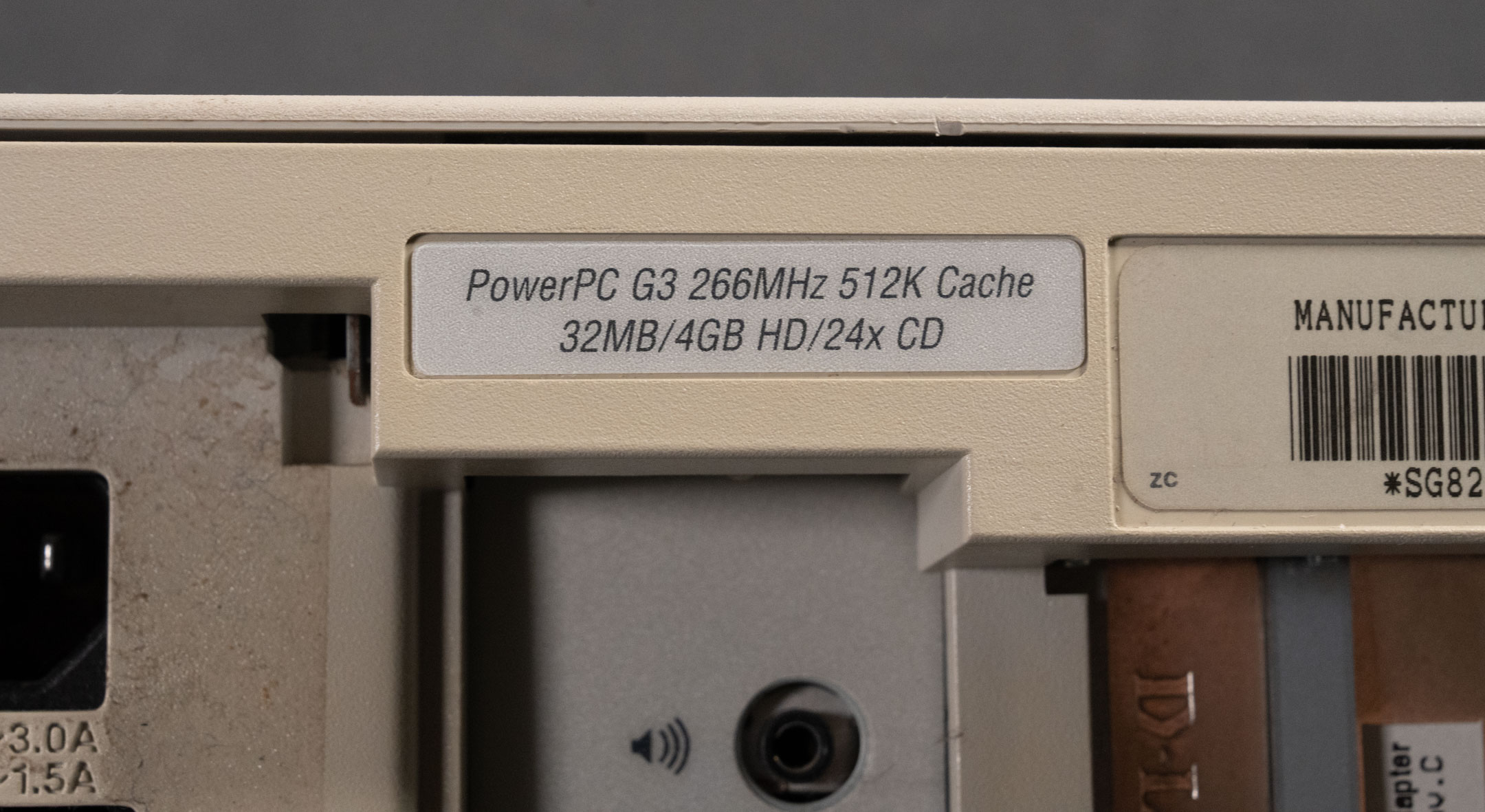 Beige-G3_1947.jpg