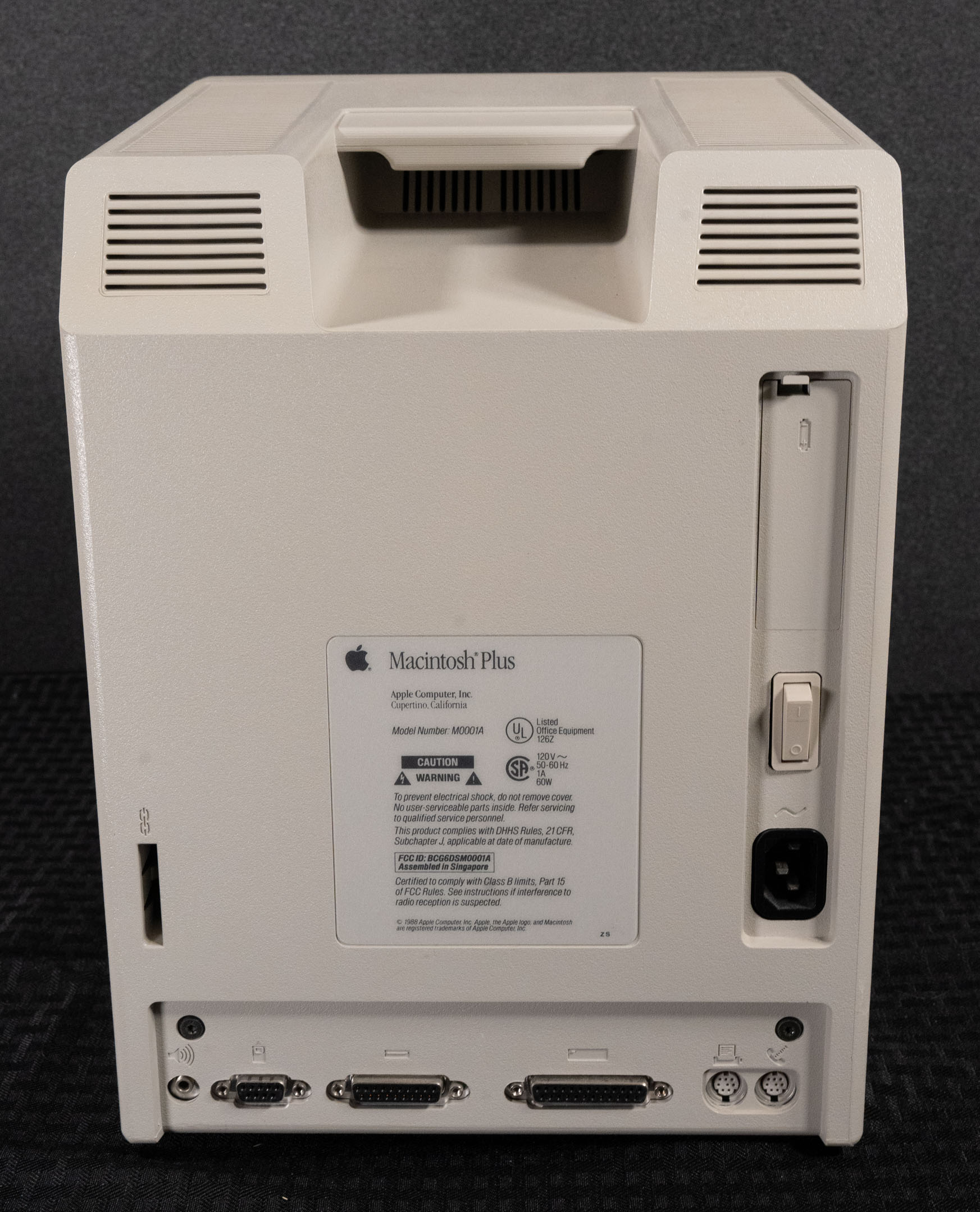 Mac_Plus_2_1956.jpg