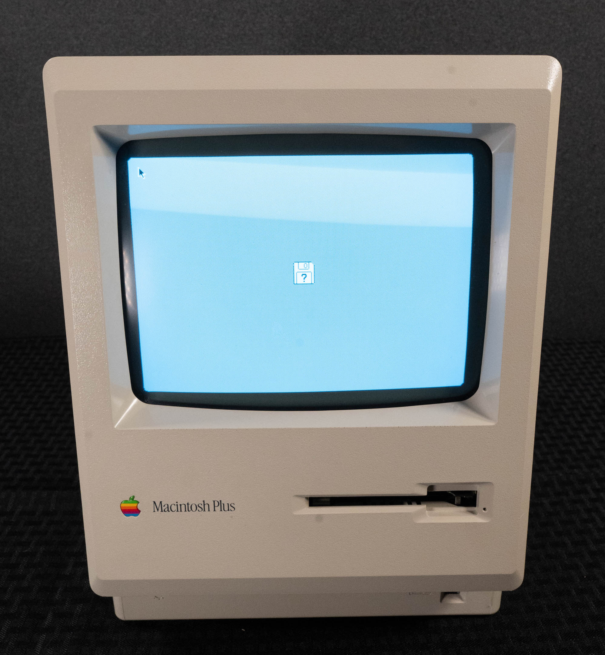 Mac_Plus_2_1961.jpg