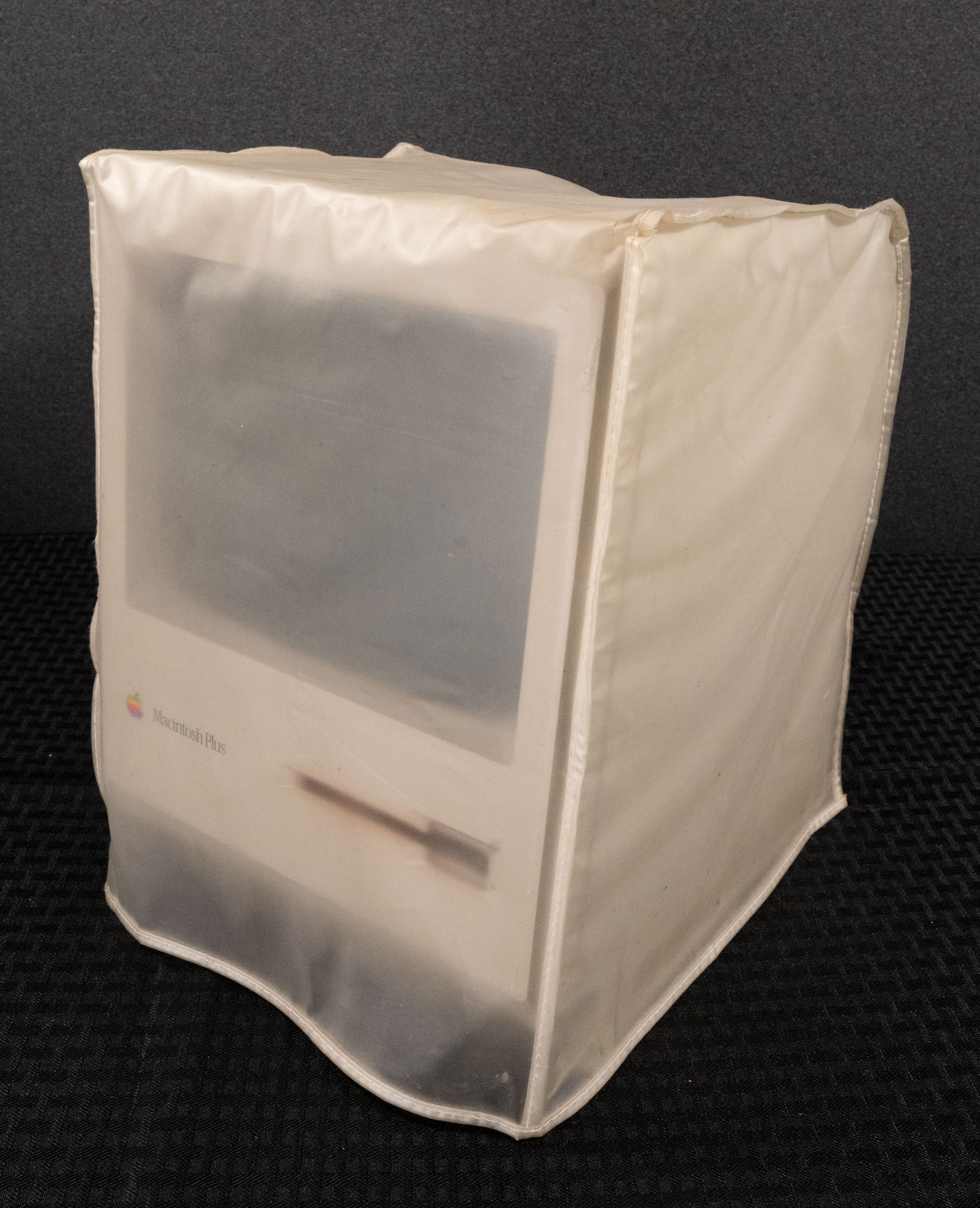 Mac_Plus_2_1962.jpg