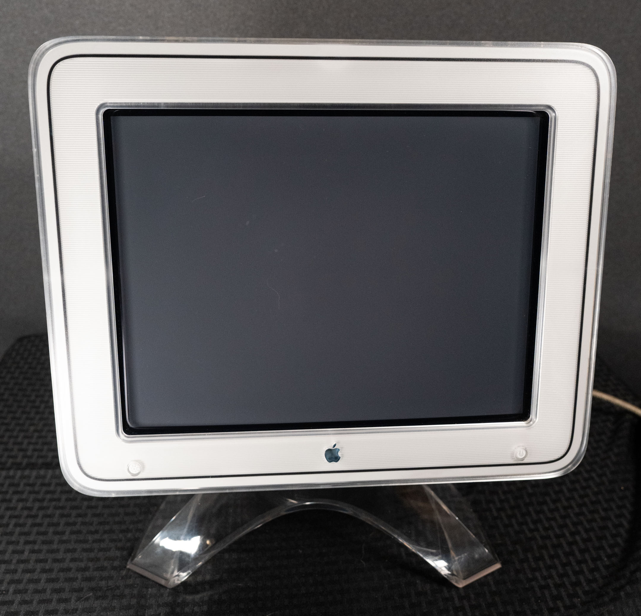 Studio_Display_1902.jpg
