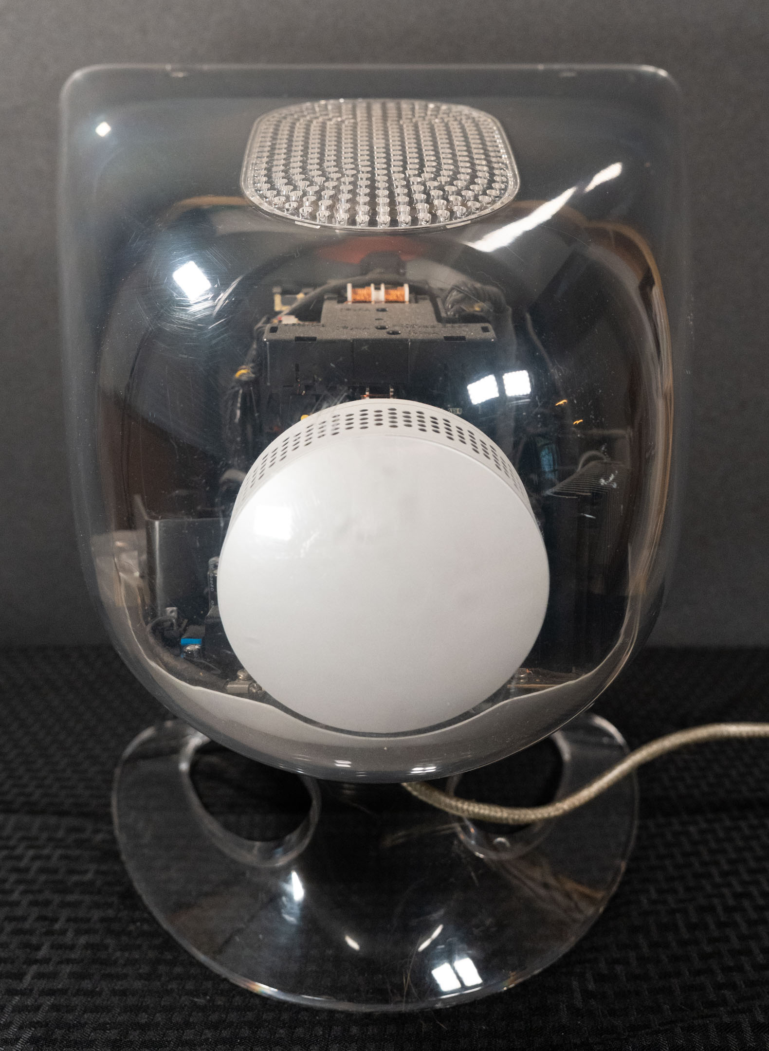Studio_Display_1907.jpg